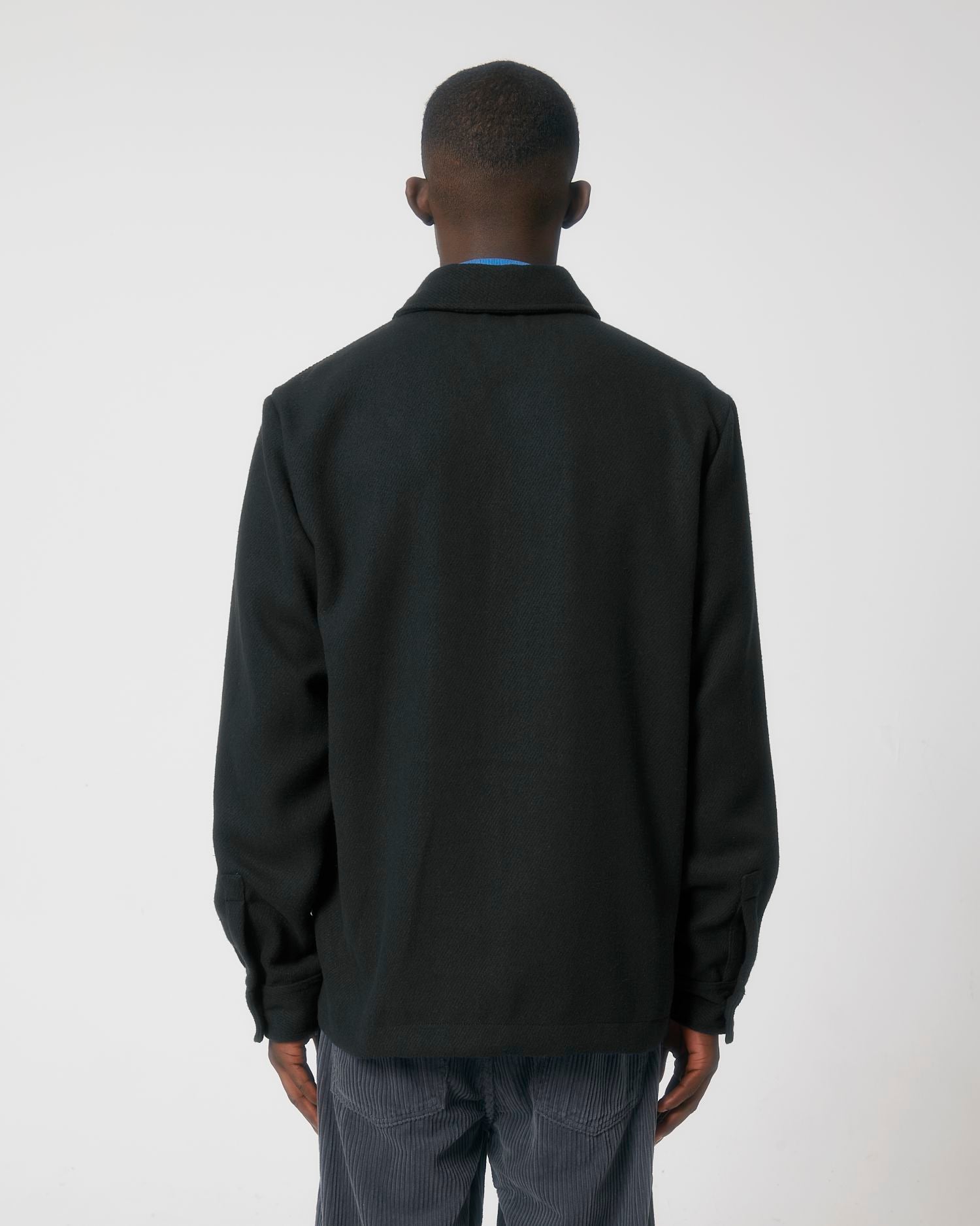 Black | STJU845 Studio Main SBM0