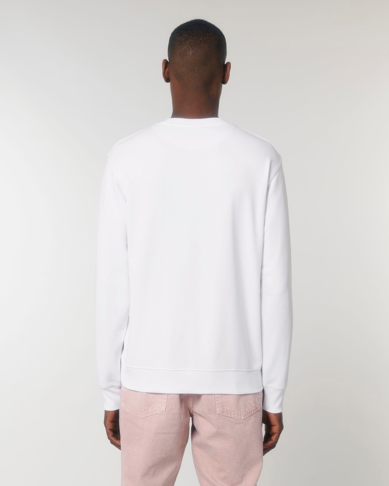 White | STSU799 Studio Main SBM0