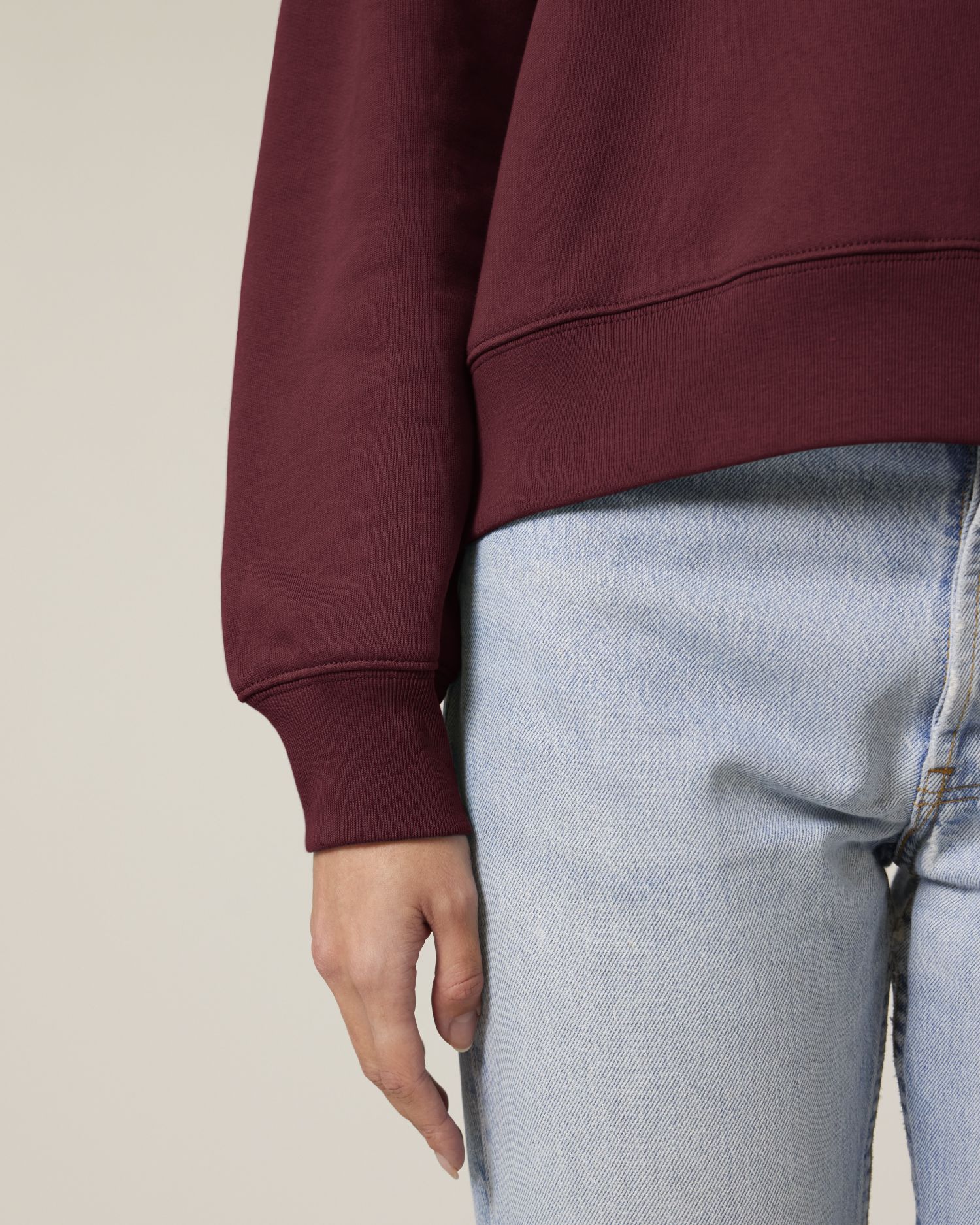 Burgundy | STSW212 Studio Detail SFD1