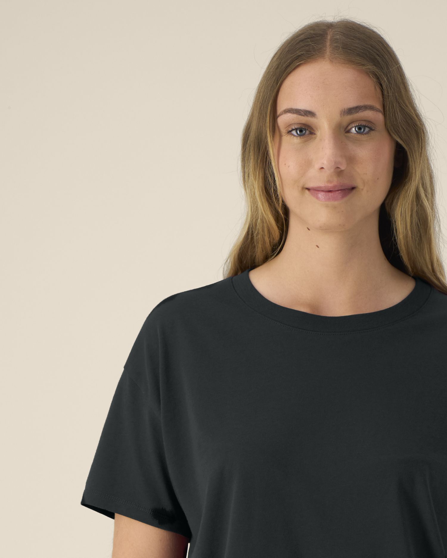 Black | STTW264 Studio Detail SFD1