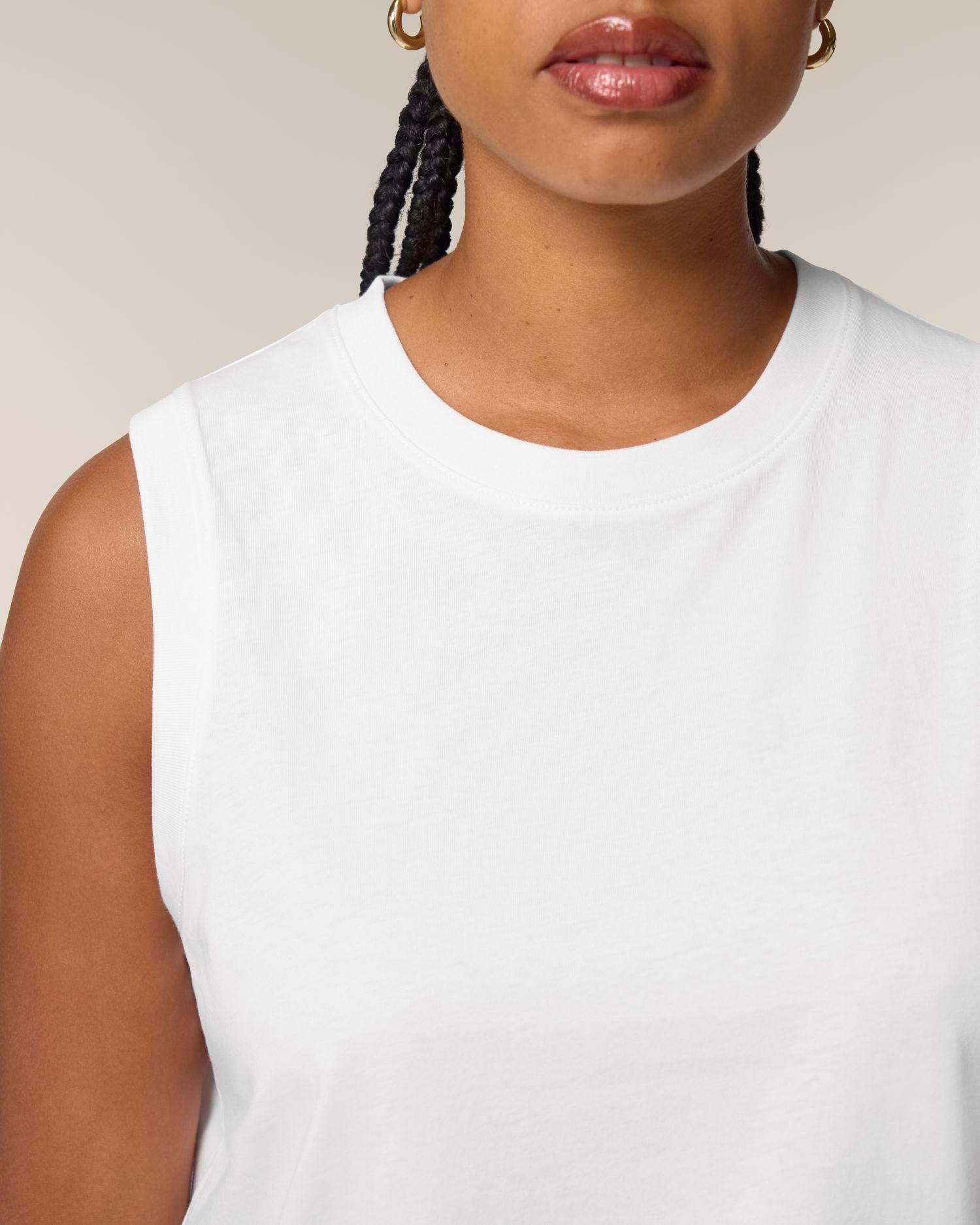 White | STTW962 Studio Detail SFD1