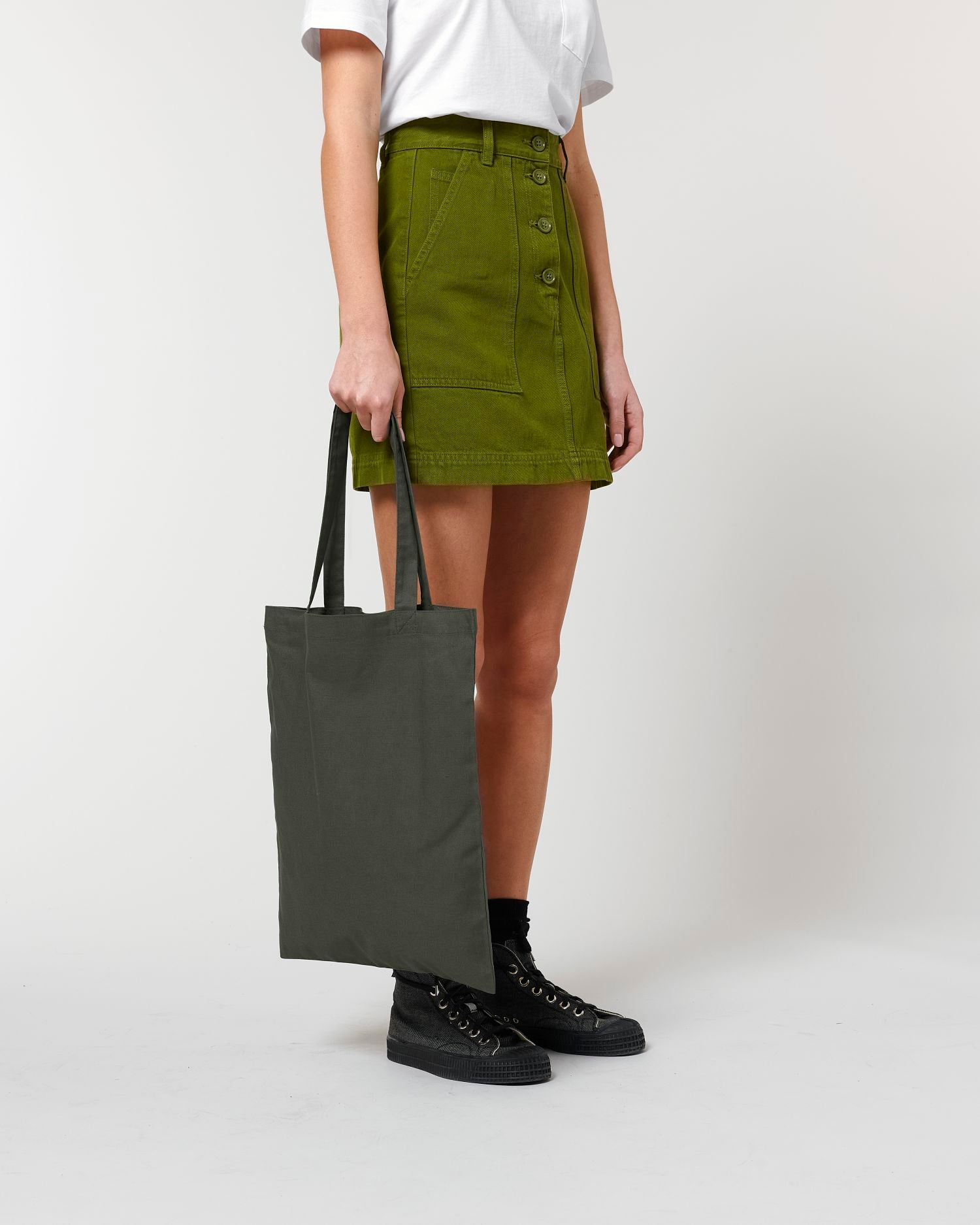 Khaki | STAU773 Studio Detail SFD5