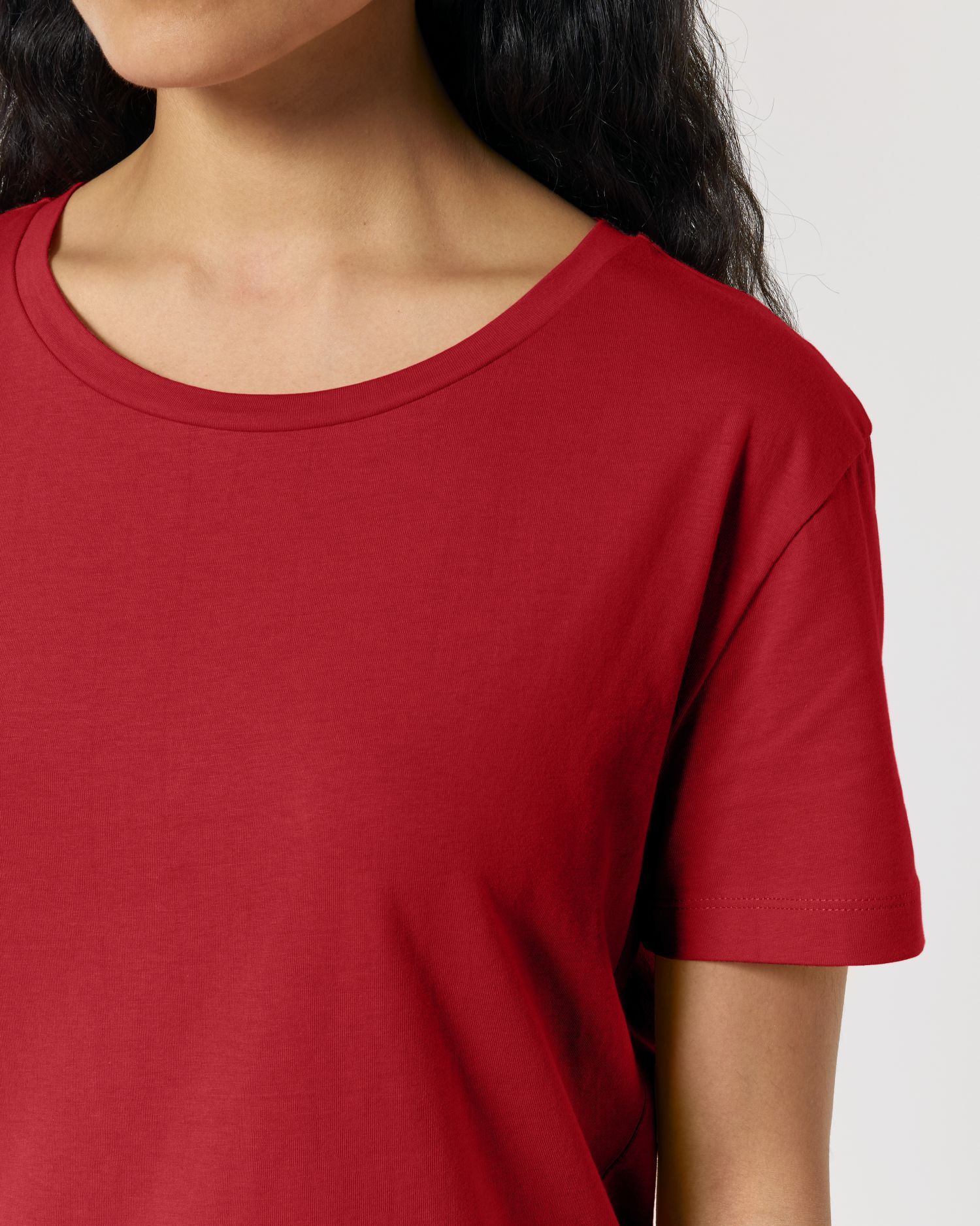 Red | STTW173 Studio Detail SFD5