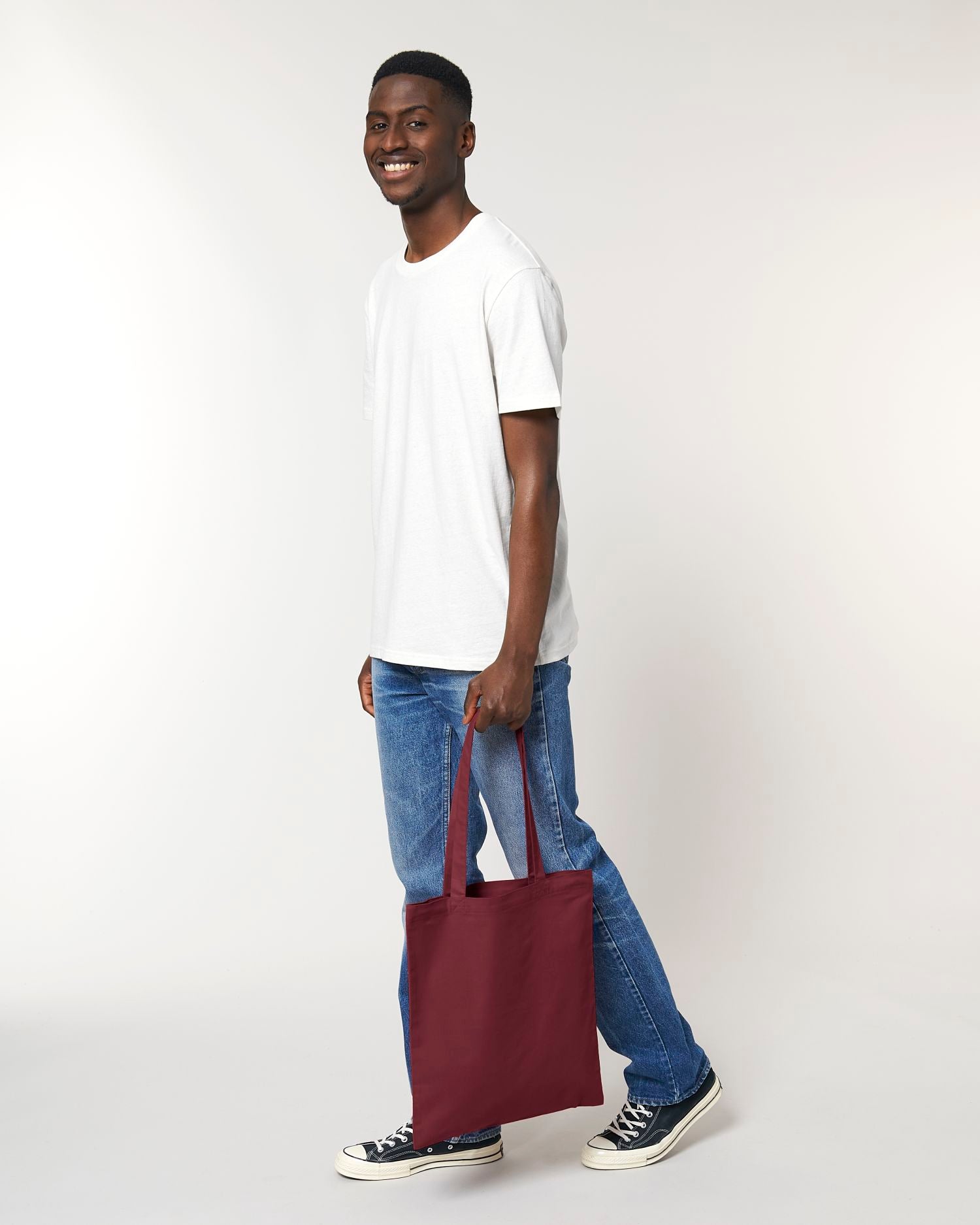 Burgundy | STAU773 Studio Main SFM0
