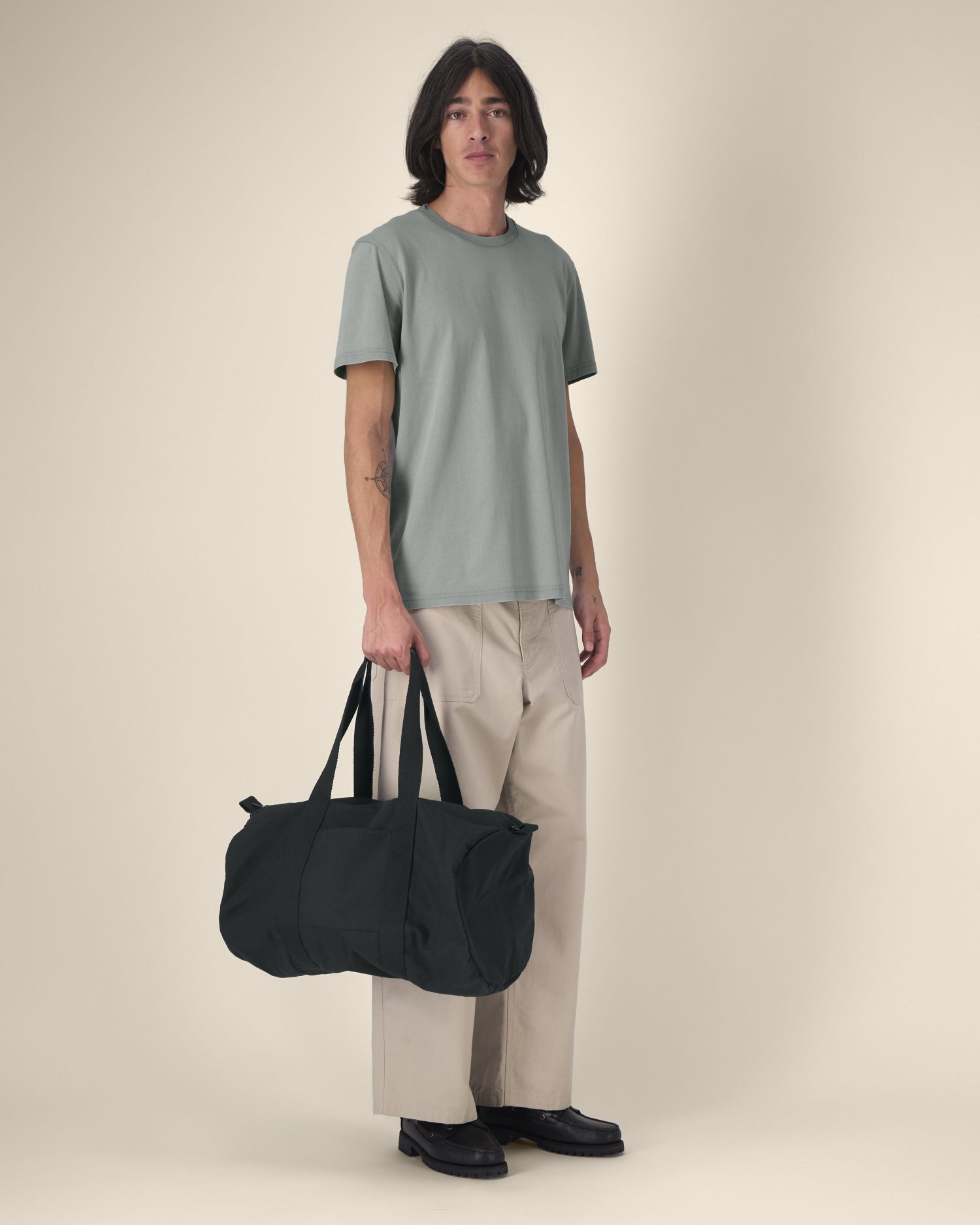 Black | STAU892 Studio Main SFM0