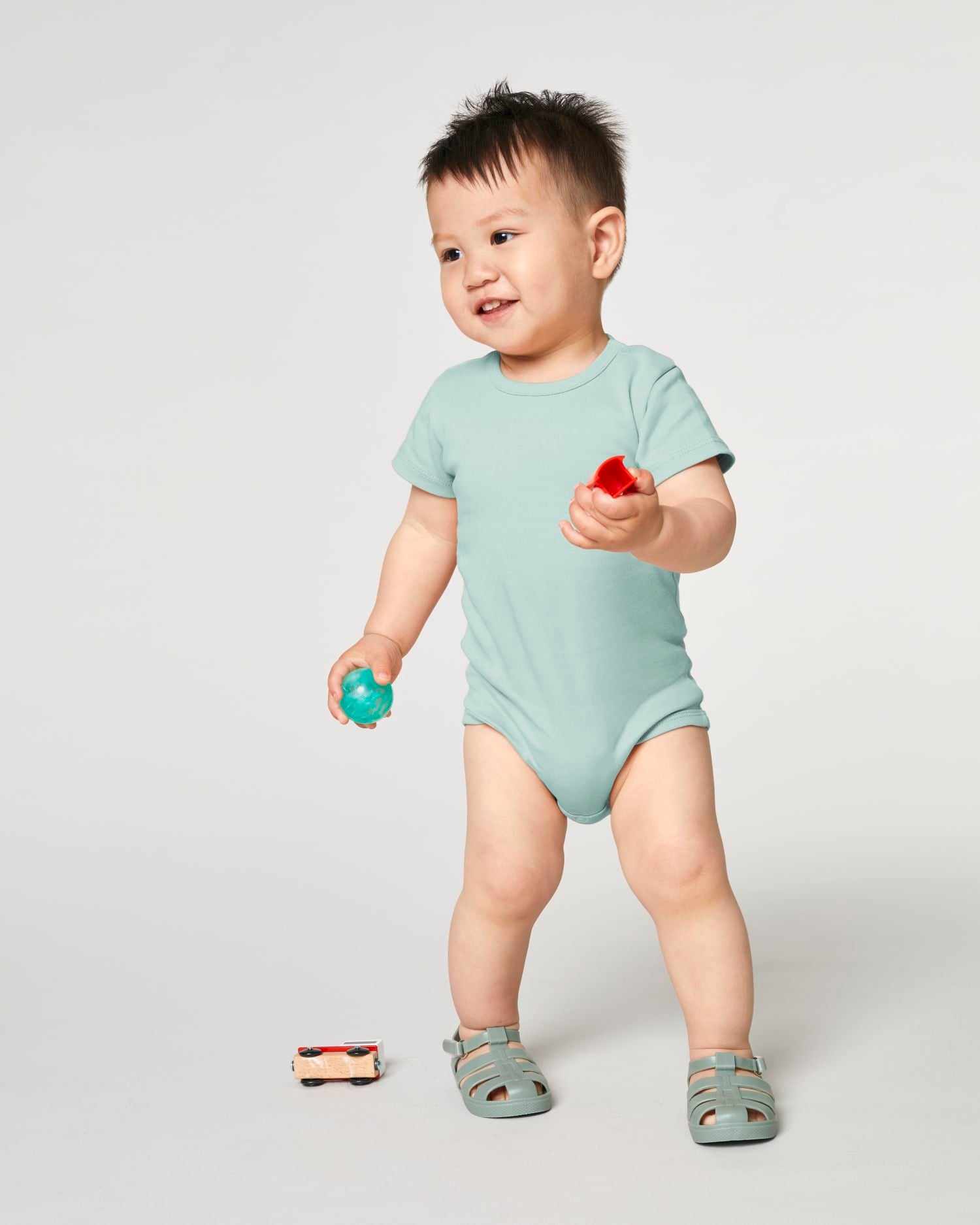 Caribbean Blue | STUB103 Studio Main SFM0