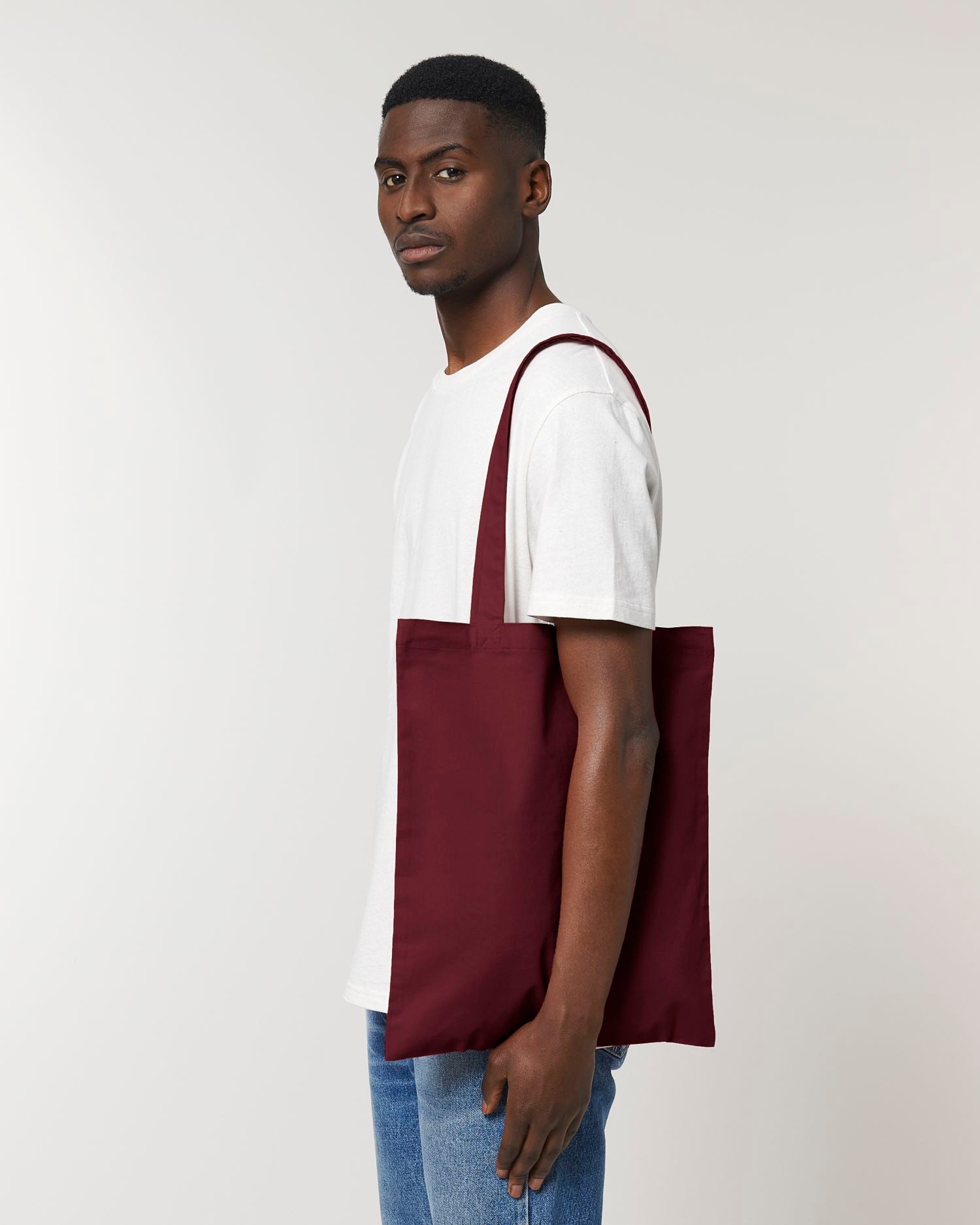Burgundy | STAU773 Studio Main SFM1