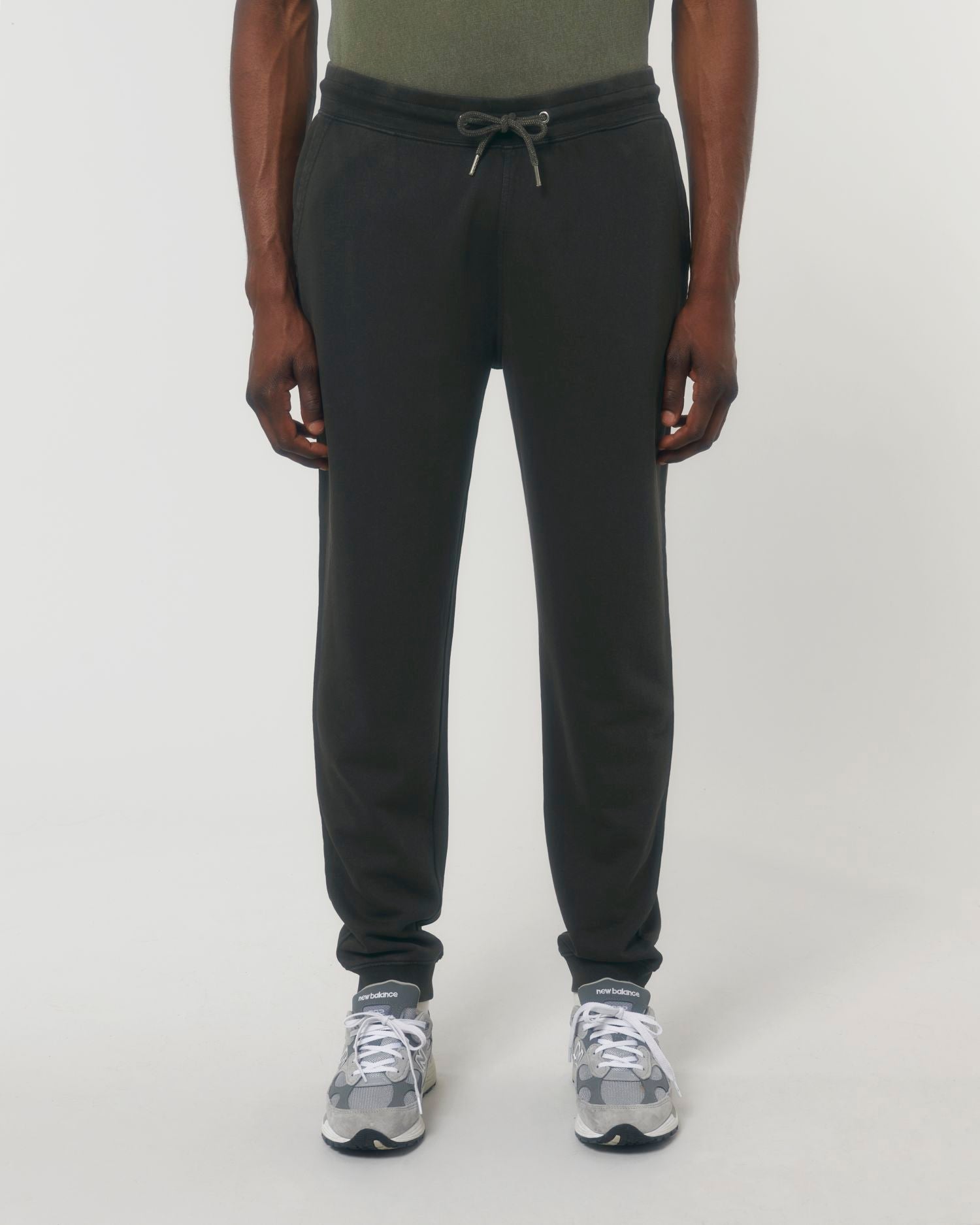 G. Dyed Black Rock | STBU576 Studio Main SFM1