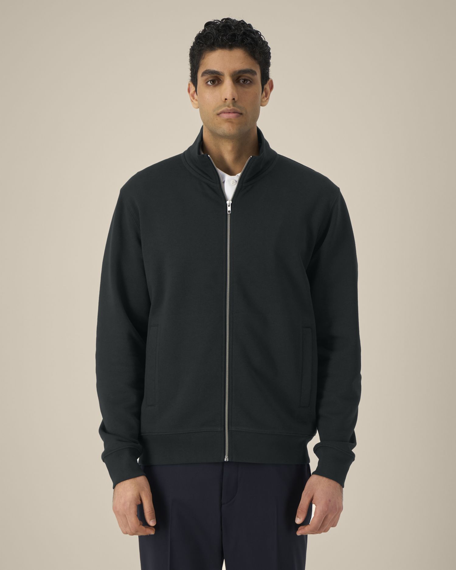 Black | STSU253 Studio Main SFM1