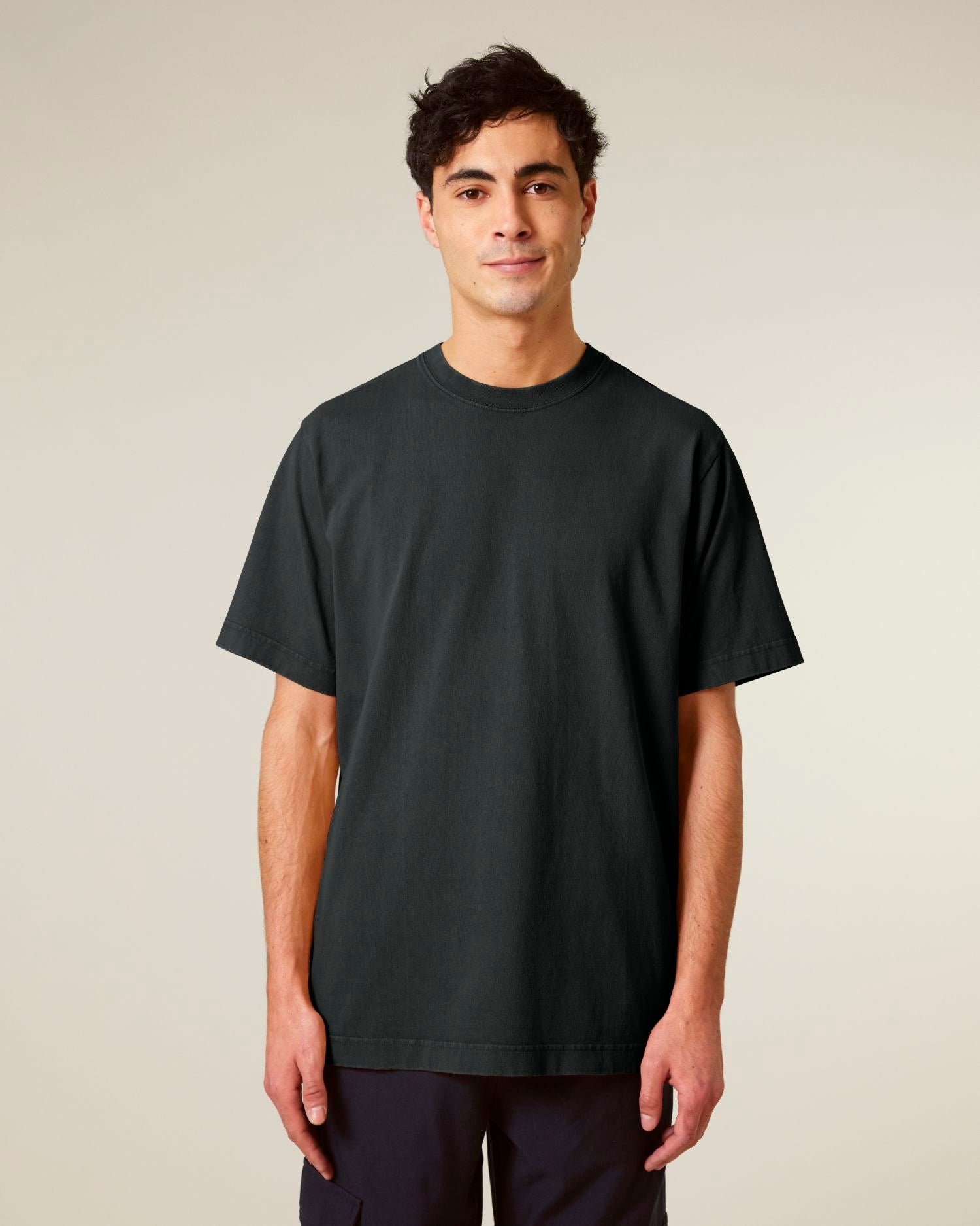 G. Dyed Black Rock | STTU073 Studio Main SFM1