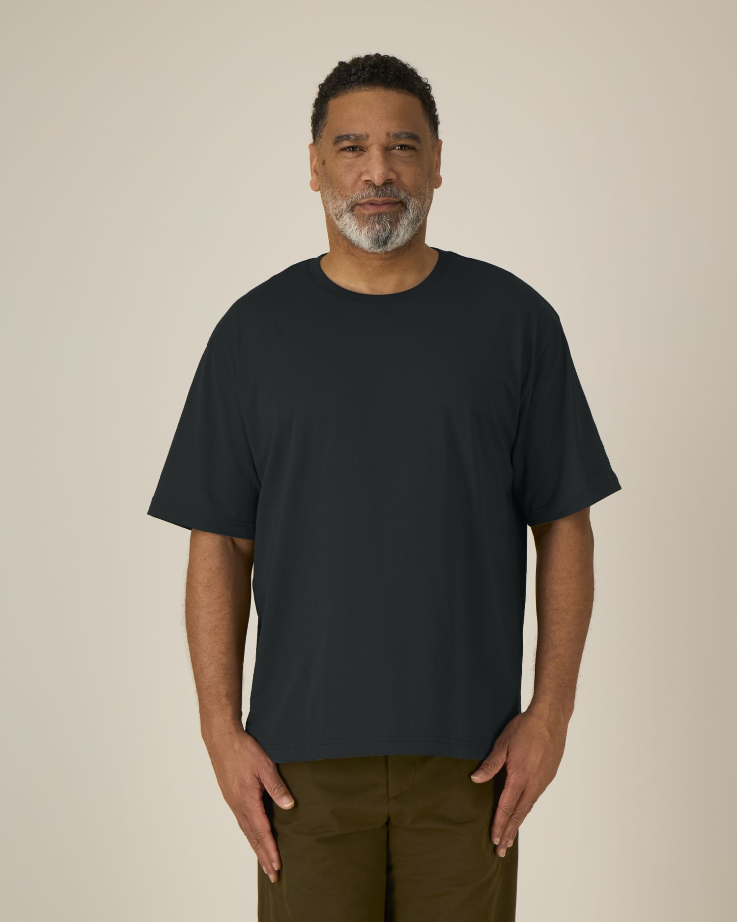 Black | STTU964 Studio Main SFM1