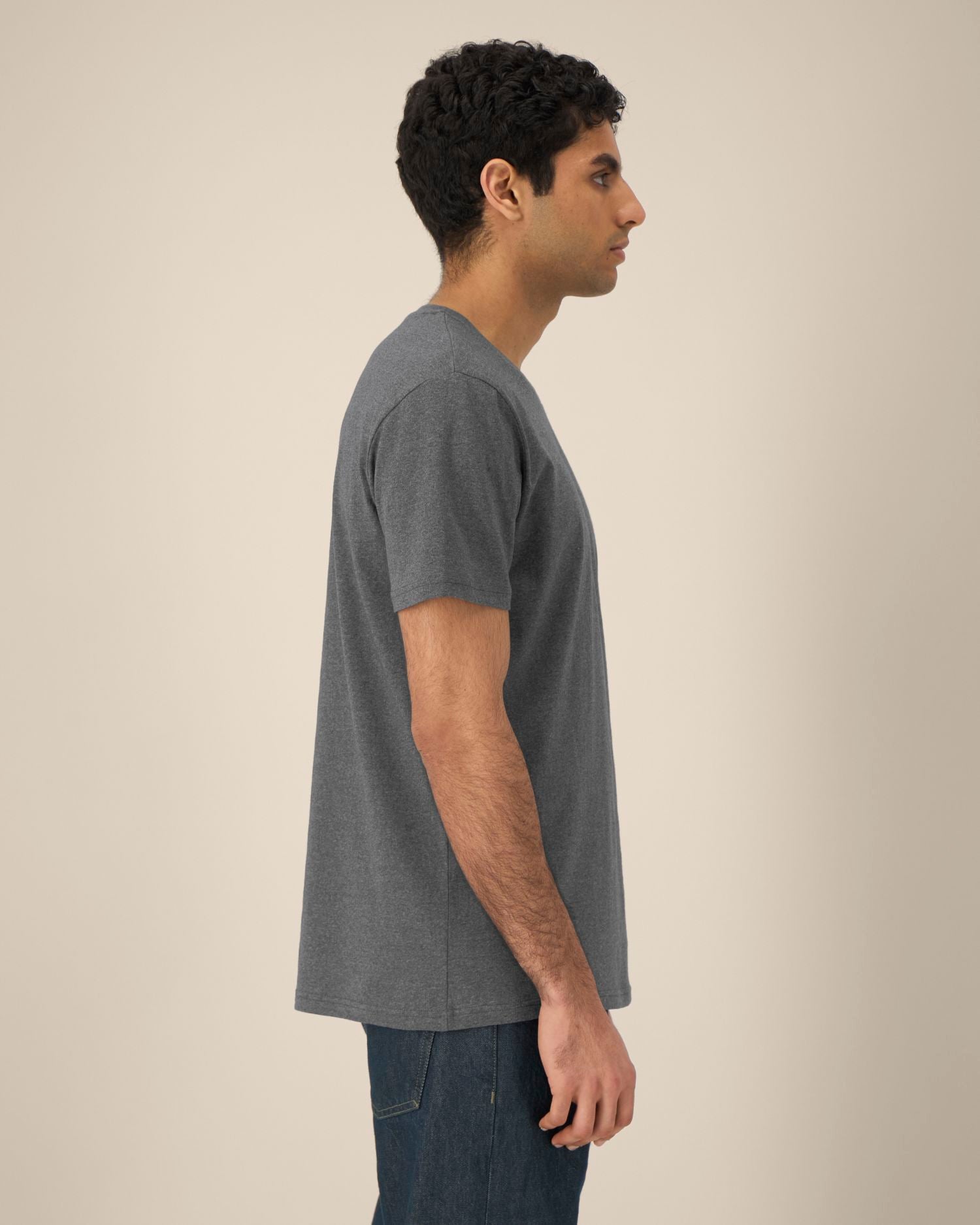 RE-Black | STTU787 Studio Main SFM4