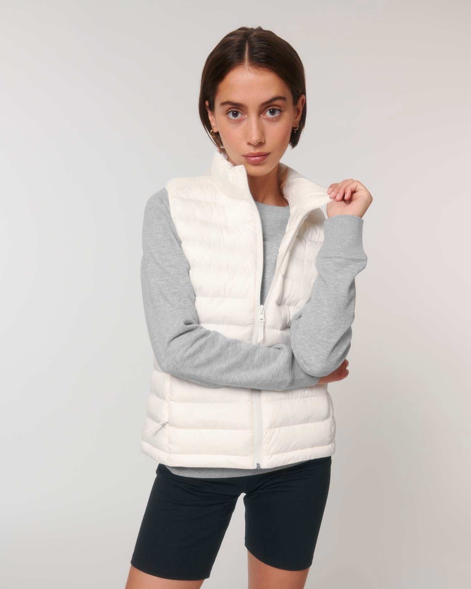 Off White | STJW838 Studio Main SFM5