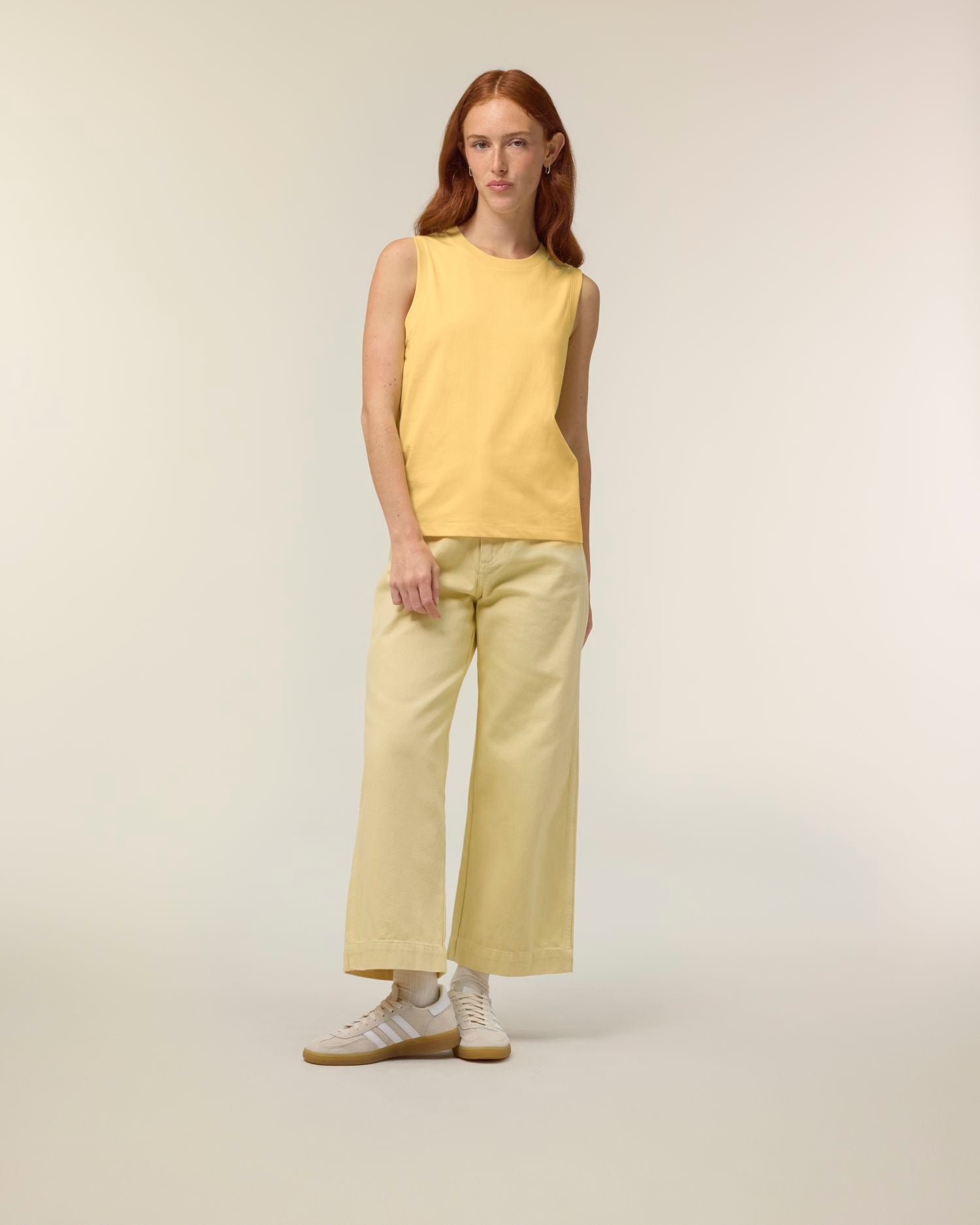 Viva Yellow | STTW962 Studio Main SFM5