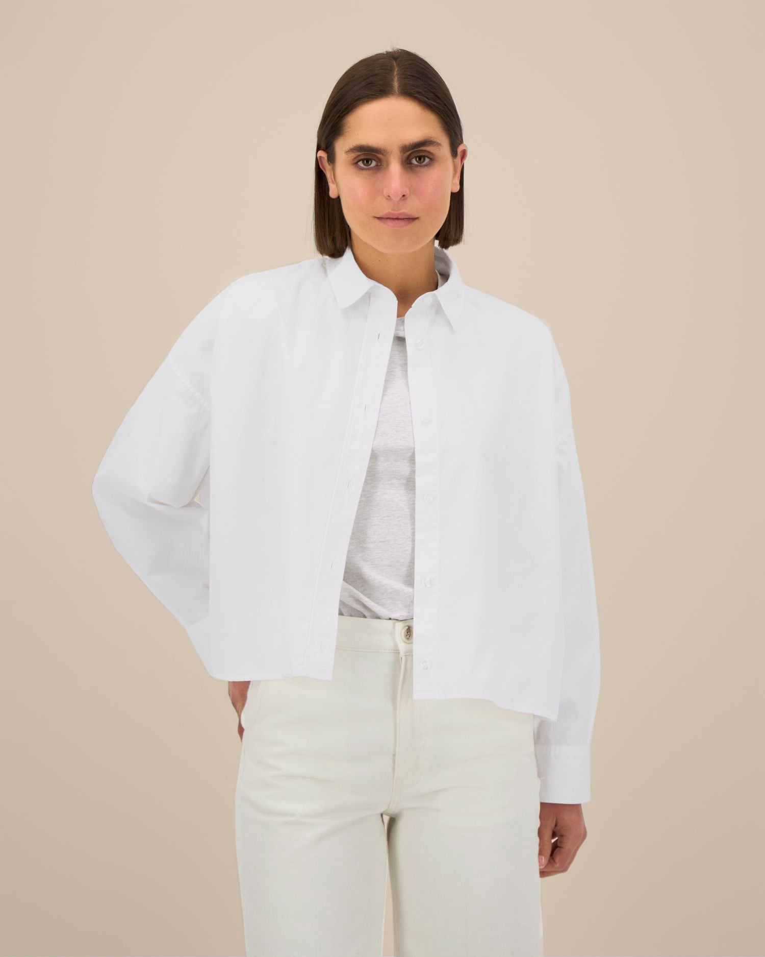 White | STWW270 Studio Main SFM7